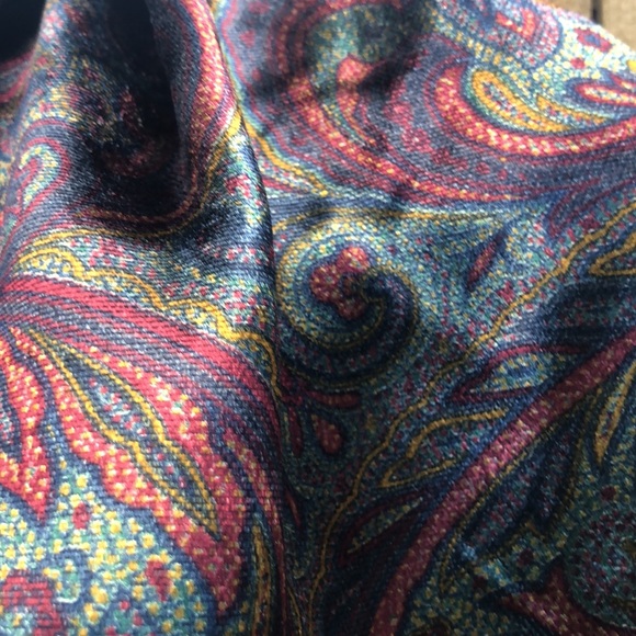 Fashionable Polo by Ralph Lauren Double layered Paisley pattern scarf. Italy - Picture 11 of 15